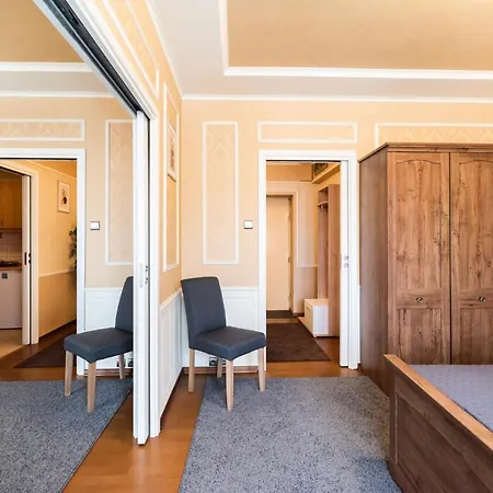 Centre Open View By Bookinghost Apartment